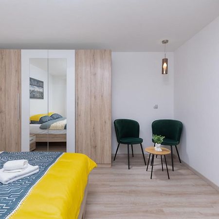 Apartment Ena Near Pula Amphitheater Πούλα Εξωτερικό φωτογραφία