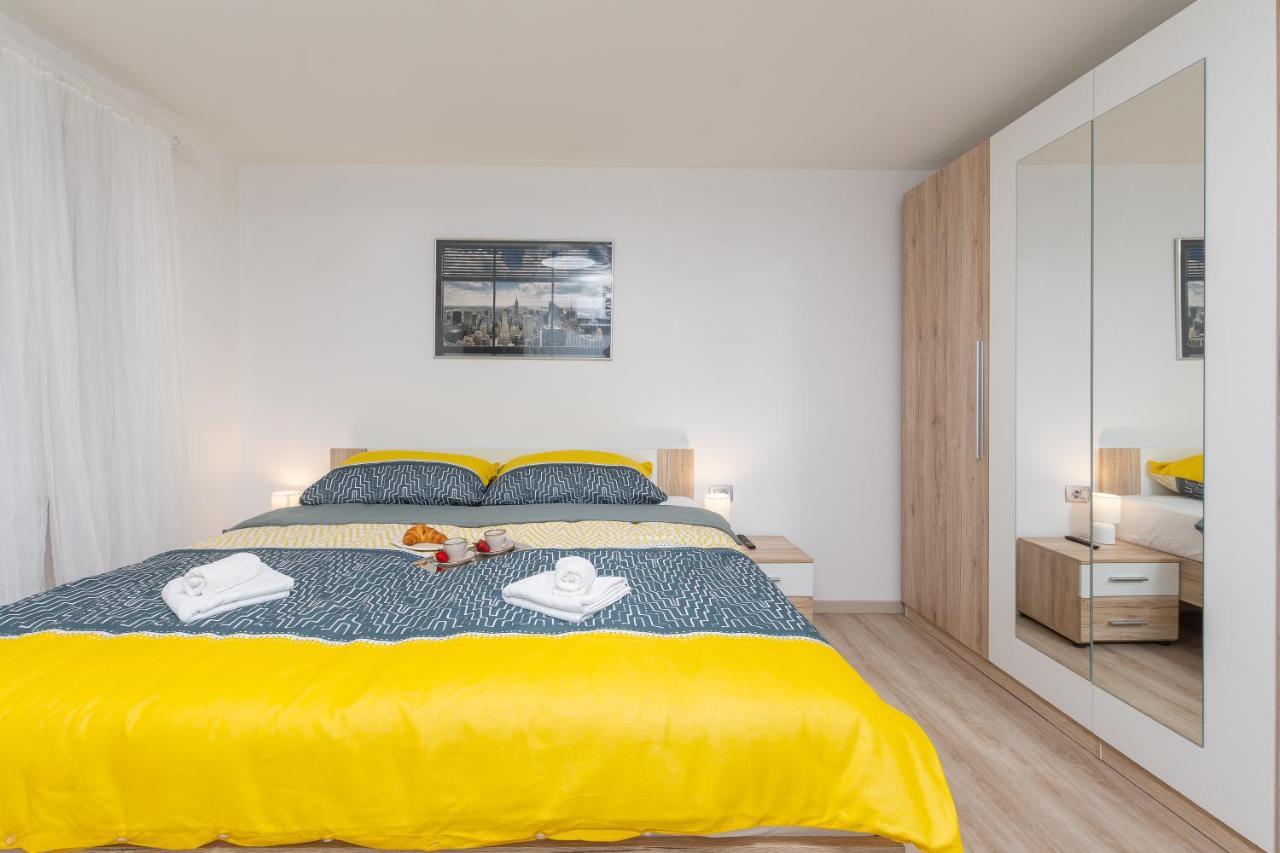 Apartment Ena Near Pula Amphitheater Πούλα Εξωτερικό φωτογραφία