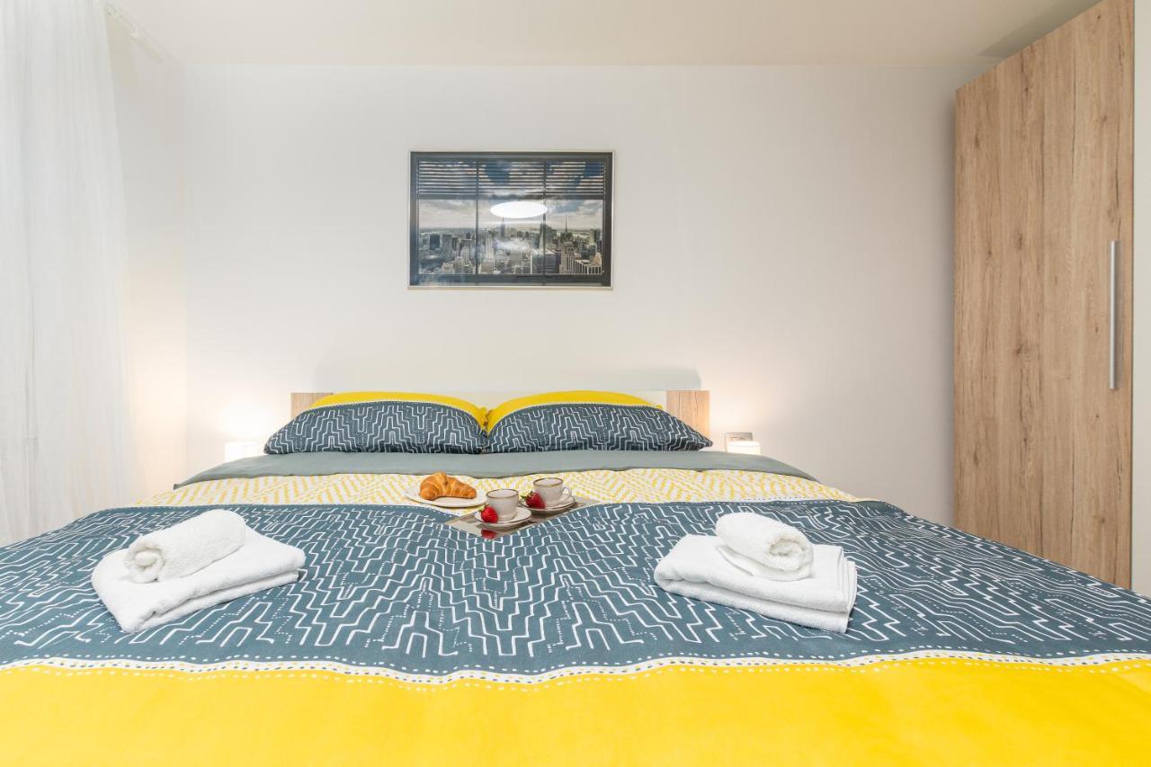Apartment Ena Near Pula Amphitheater Πούλα Εξωτερικό φωτογραφία