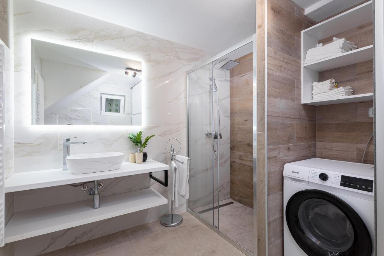 Apartment Ena Near Pula Amphitheater Πούλα Εξωτερικό φωτογραφία
