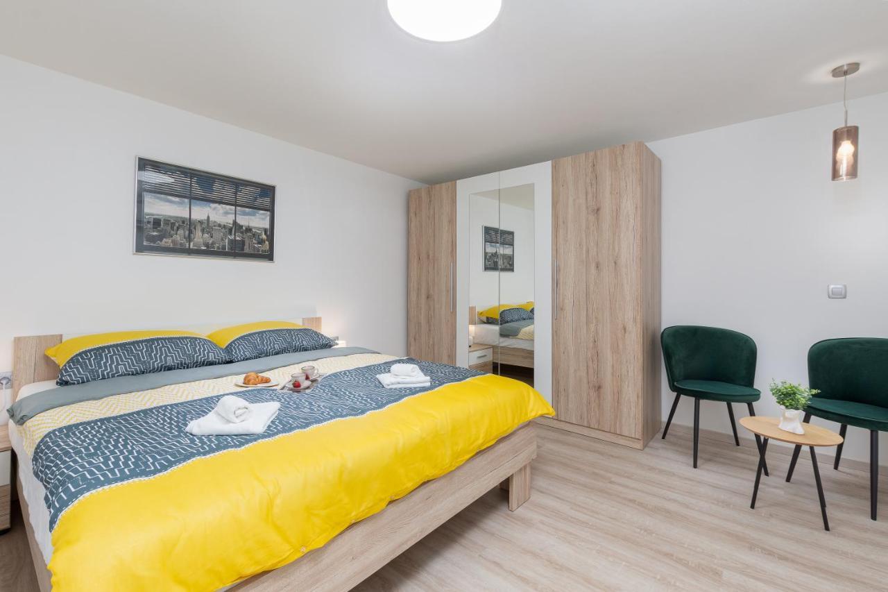 Apartment Ena Near Pula Amphitheater Πούλα Εξωτερικό φωτογραφία