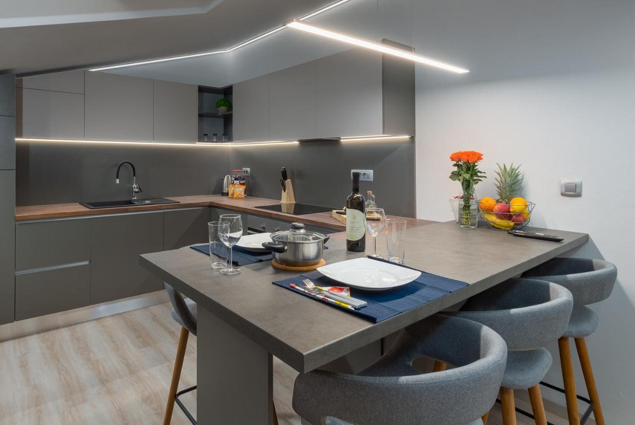 Apartment Ena Near Pula Amphitheater Πούλα Εξωτερικό φωτογραφία