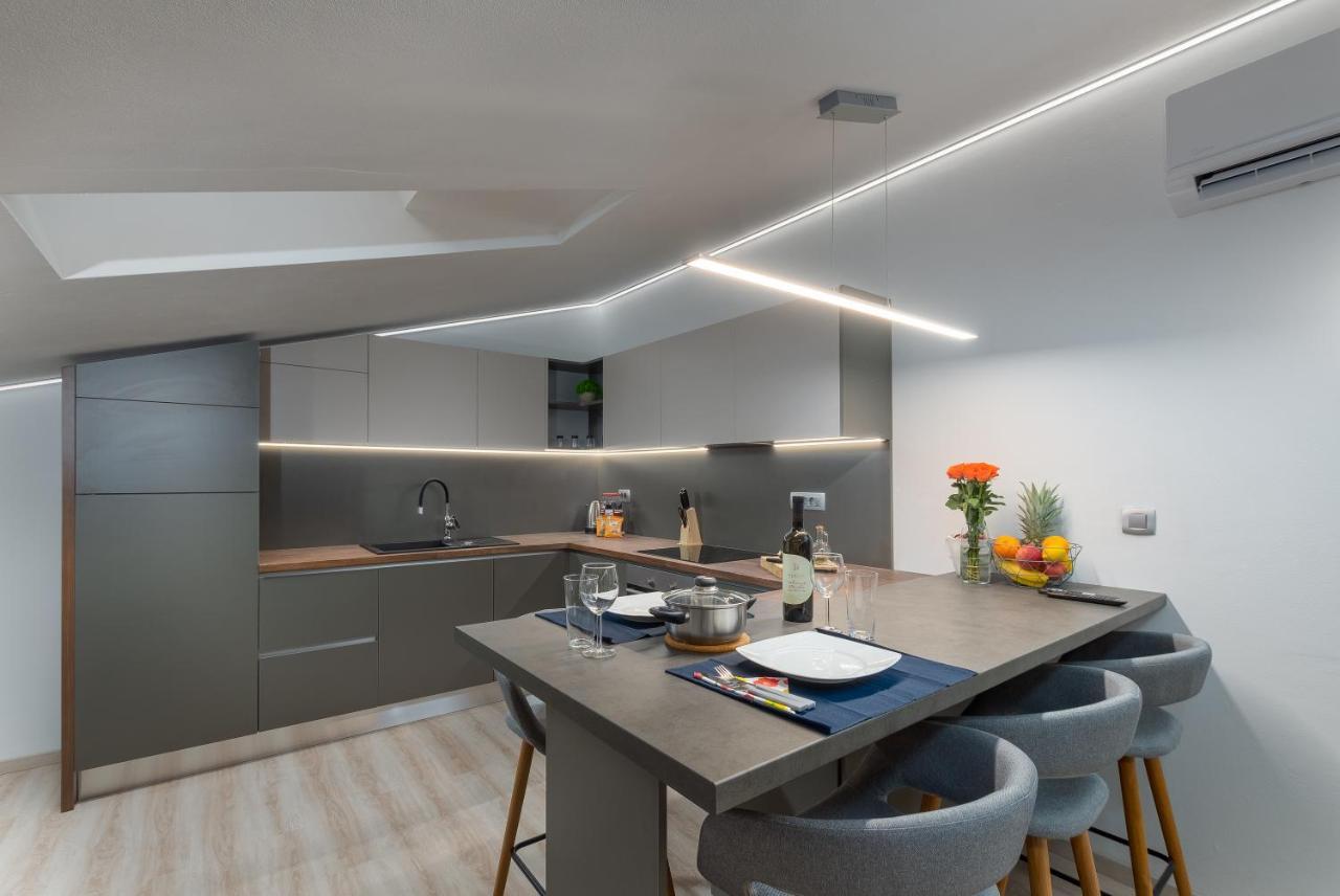 Apartment Ena Near Pula Amphitheater Πούλα Εξωτερικό φωτογραφία