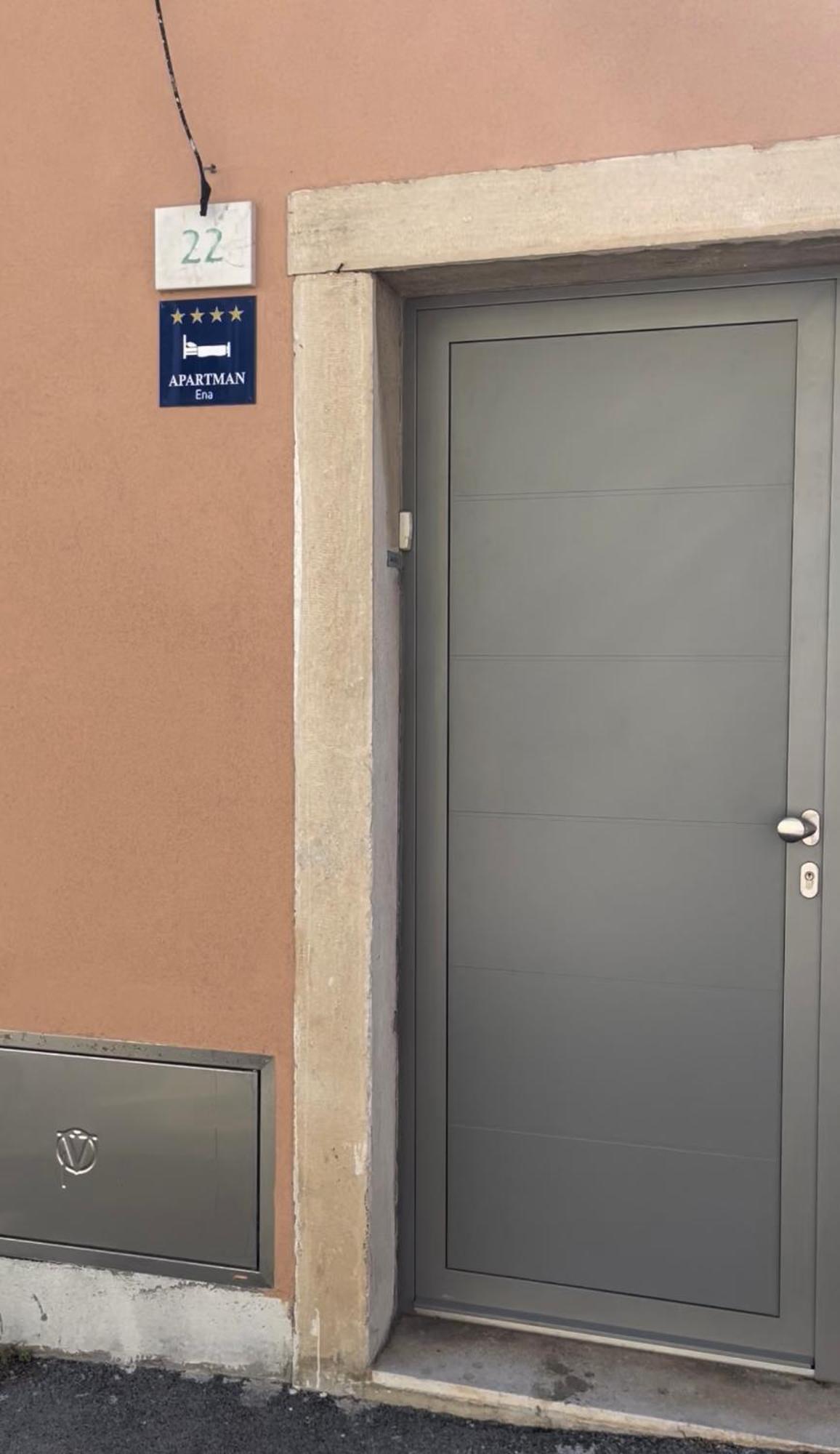 Apartment Ena Near Pula Amphitheater Πούλα Εξωτερικό φωτογραφία